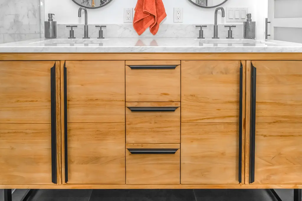 Bathroom Cabinets Colors: What Are The Most Popular Today?